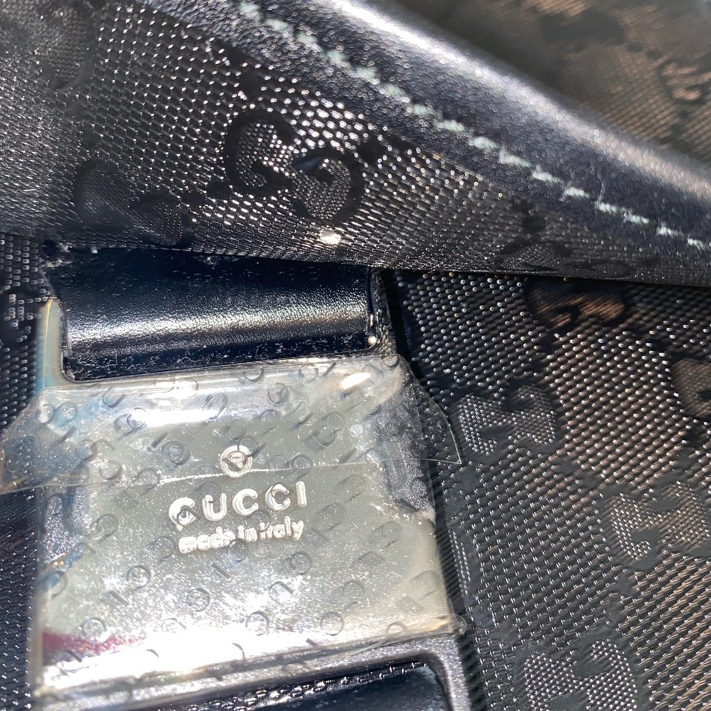 🥳HOST PICK 🥳 Gucci Diaper Bag -💯 - Picture 4 of 16